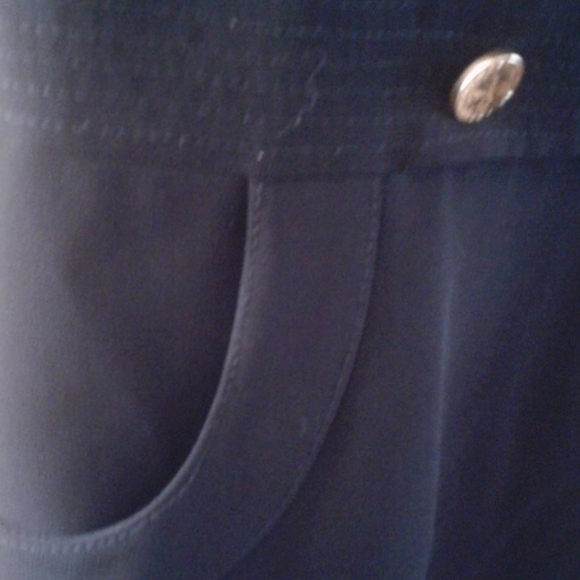 Dress - Picture 3 of 4